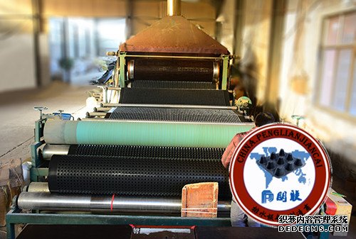 排水板廠家http://www.lyjwcxx.com.cn/